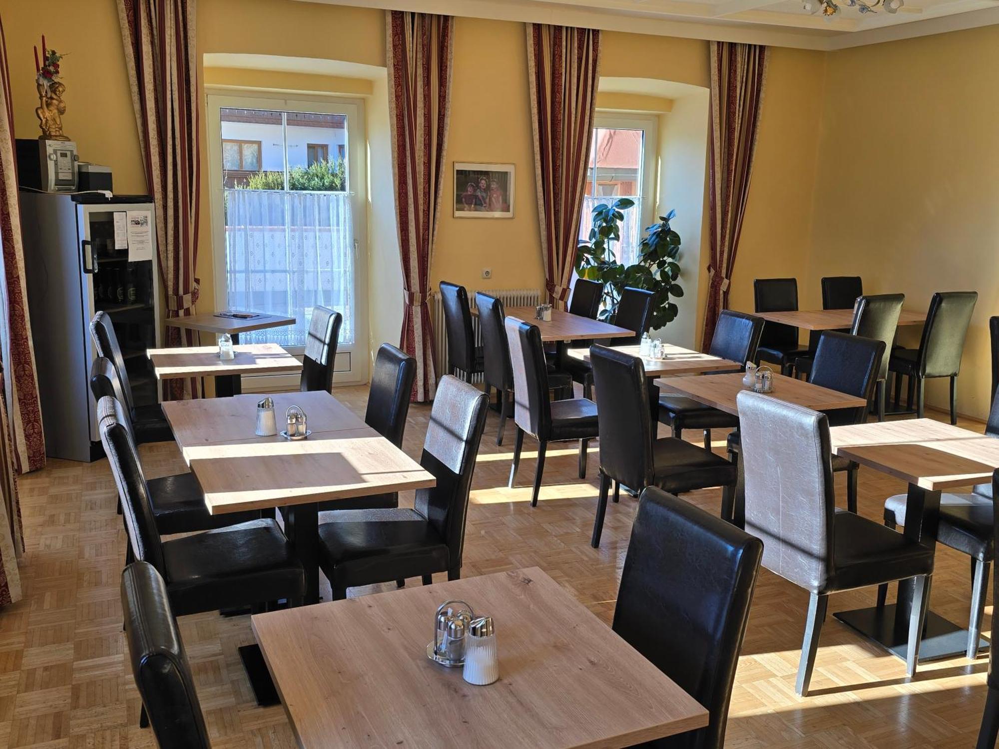 Kirchenwirt Hotel